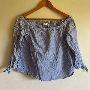 Vineyard Vines Seersucker Over the Shoulder 3/4 Sleeve Top